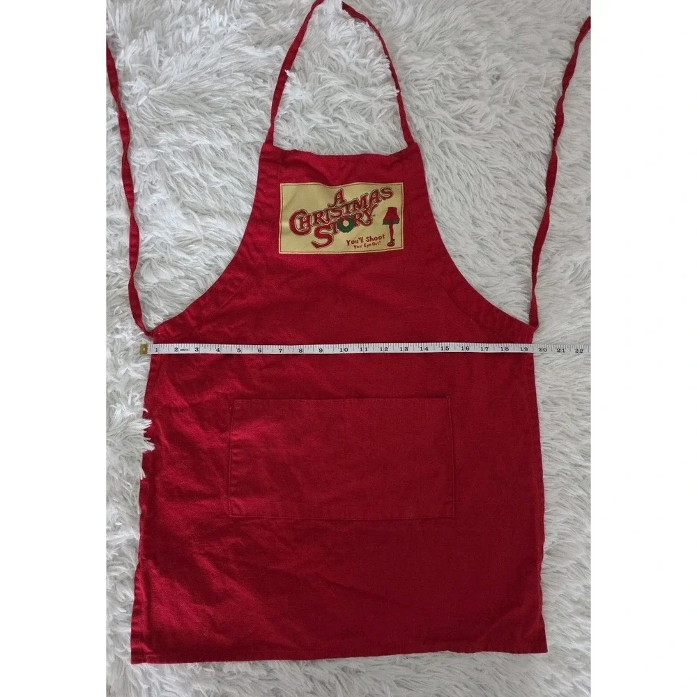 A Christmas Story Apron Red Two Pockets Tie Back Collectible Cooking Family Time